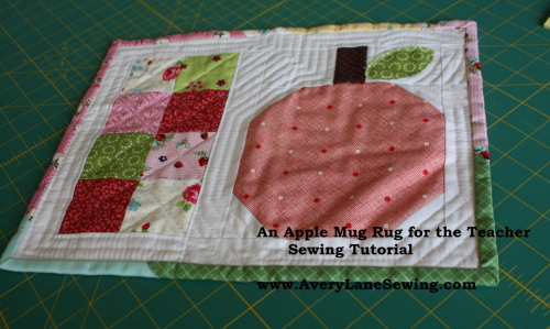 An Apple Mug Rug For The Teacher Avery Lane Sewing